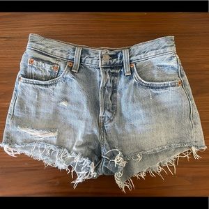 Levi’s 501 jean shorts light blue with distress